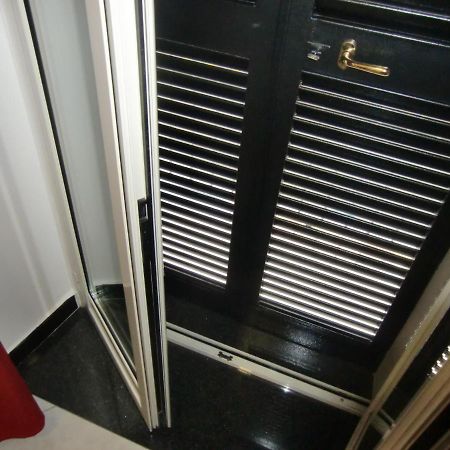 Heart Of Naples Apartment Exterior photo